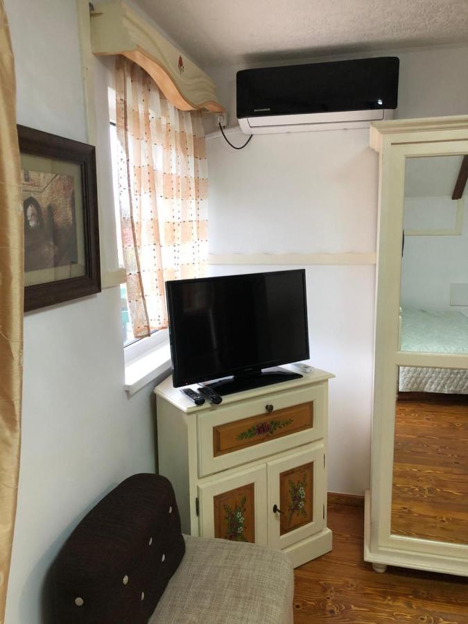 Vila Horia Bradet Săcele Exteriör bild