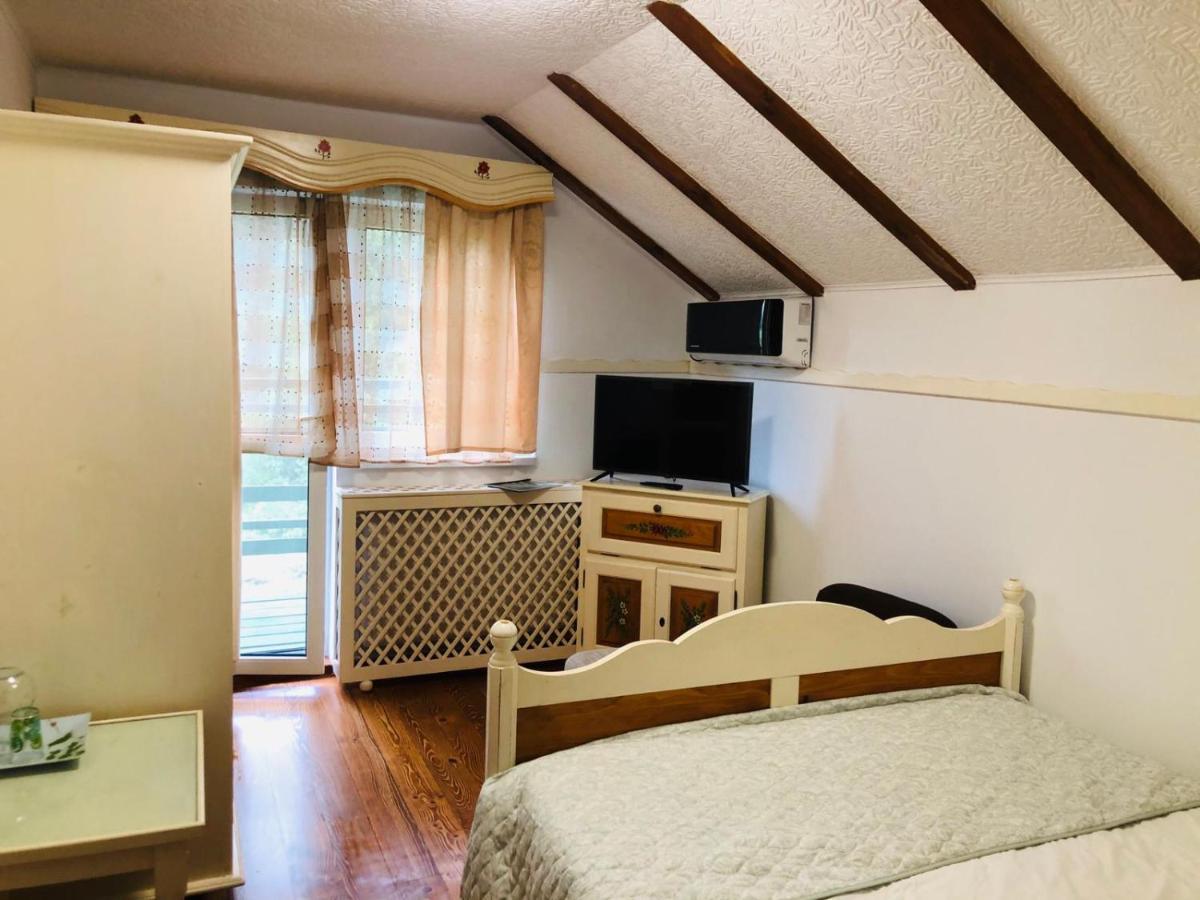 Vila Horia Bradet Săcele Exteriör bild
